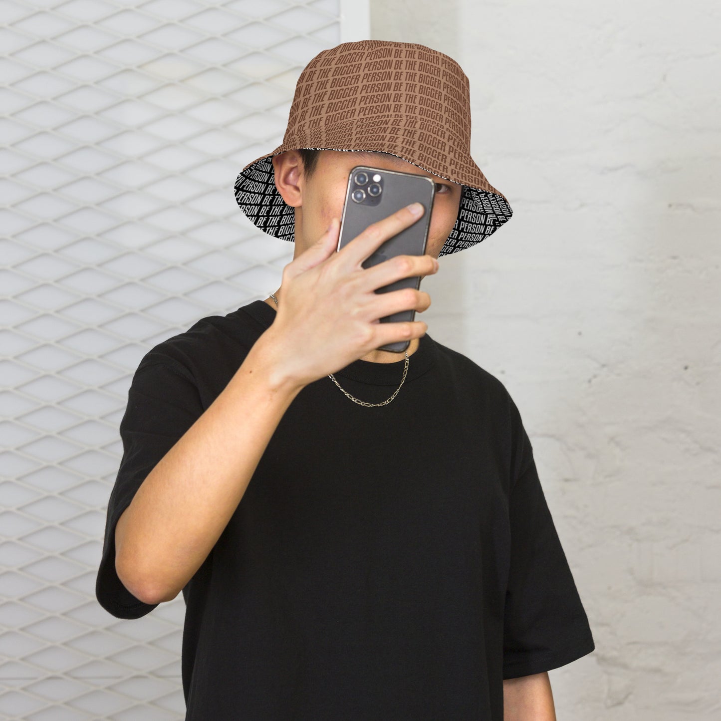 BROWN NOSER - Reversible Bucket Hat (brown/black)